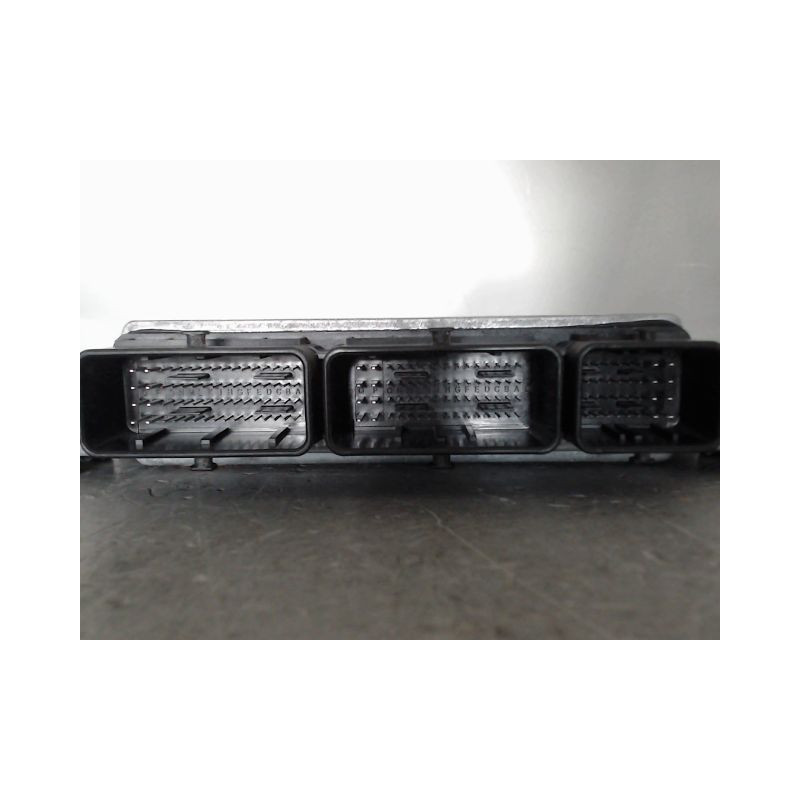 CALCULATEUR MOTEUR RENAULT MEGANE