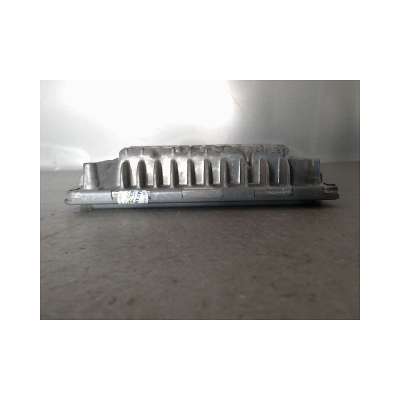 CALCULATEUR MOTEUR RENAULT MEGANE