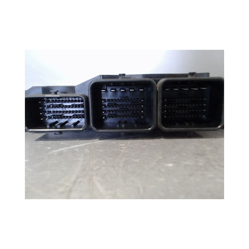CALCULATEUR MOTEUR PEUGEOT 208