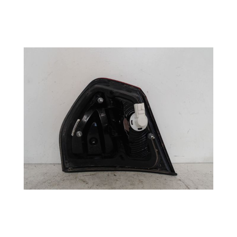 FEU ARRIERE INTERIEUR GAUCHE CITROEN C4
