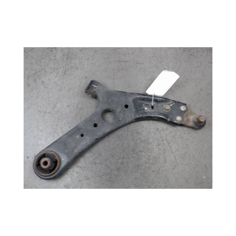 TRIANGLE INFERIEUR AVANT DROIT HYUNDAI I30