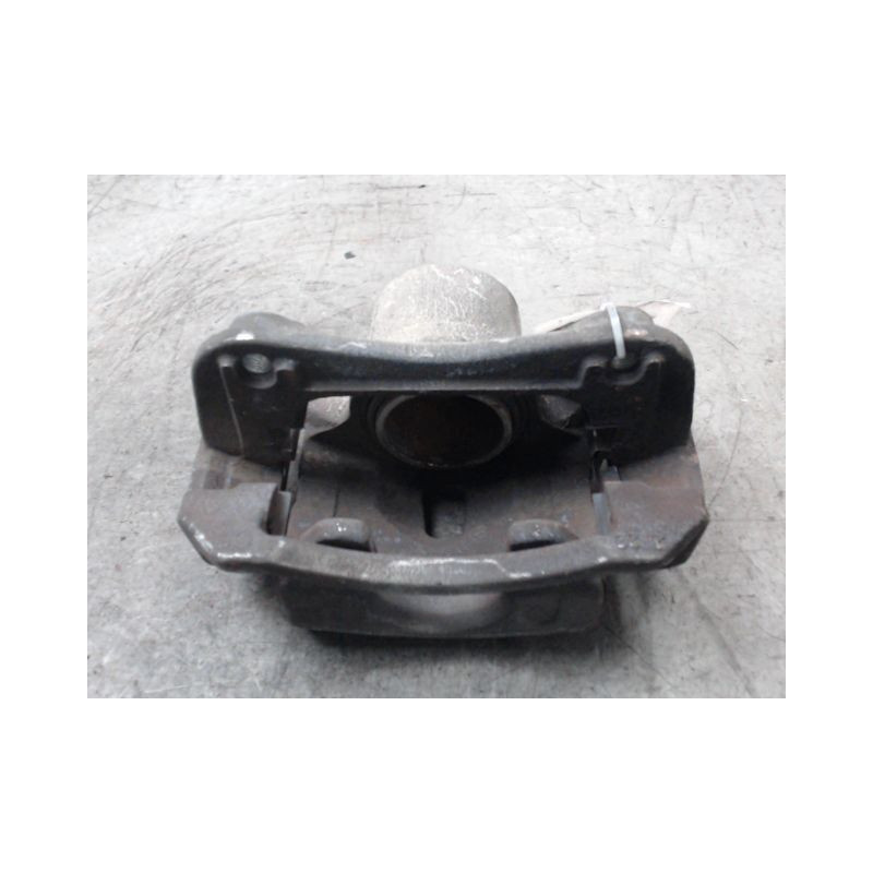 ETRIER DE FREIN AVANT GAUCHE HYUNDAI I30