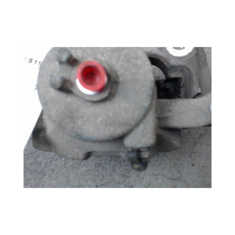 ETRIER DE FREIN AVANT GAUCHE HYUNDAI I30
