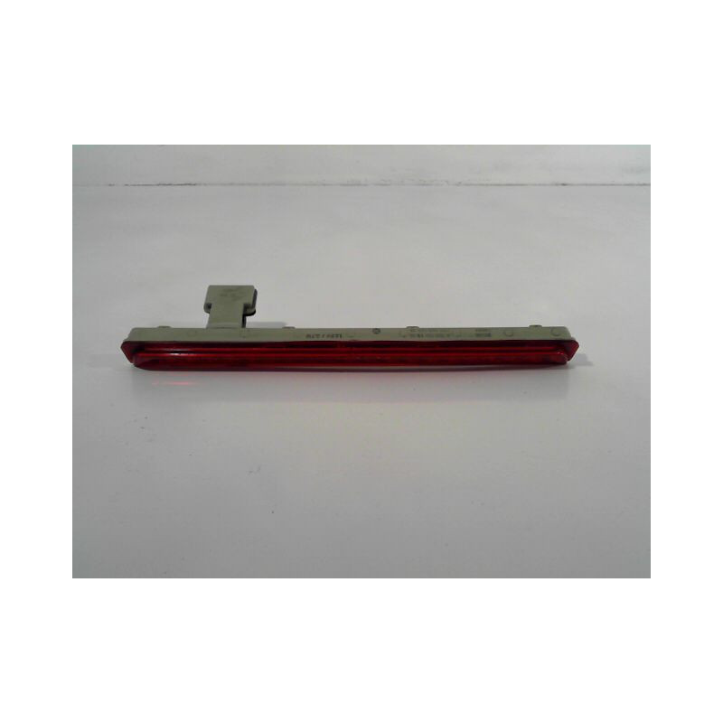 FEUX STOP SUPPLEMENTAIRE MERCEDES CLASSE C BREAK 2004-