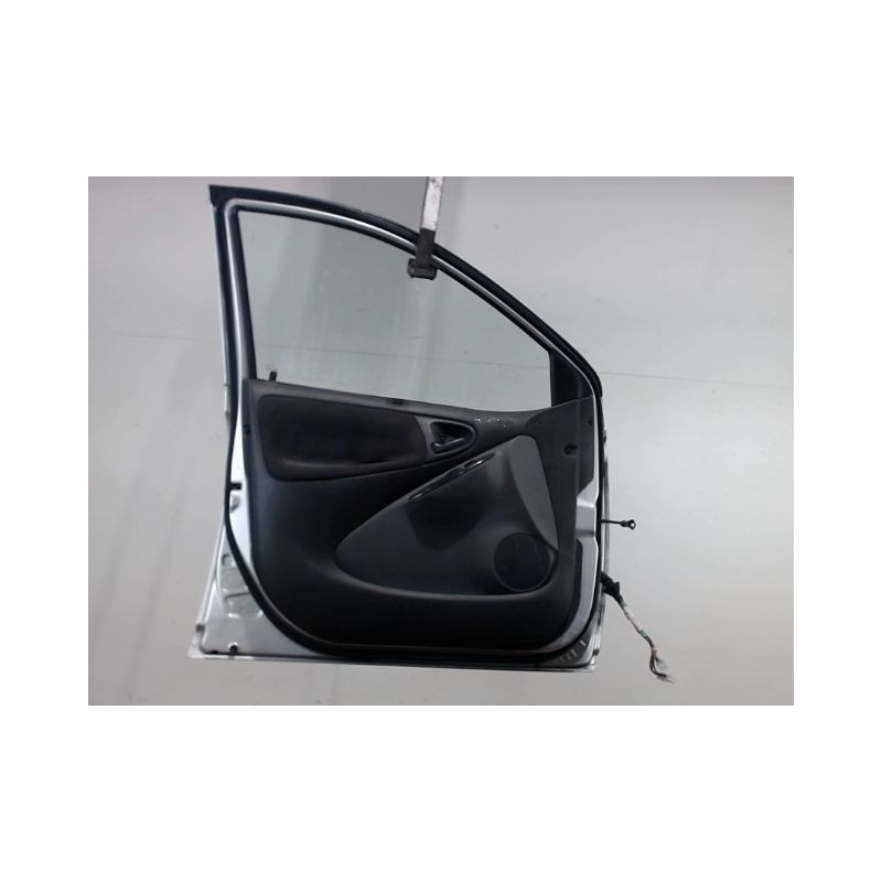 PORTE AVANT GAUCHE TOYOTA YARIS -2003