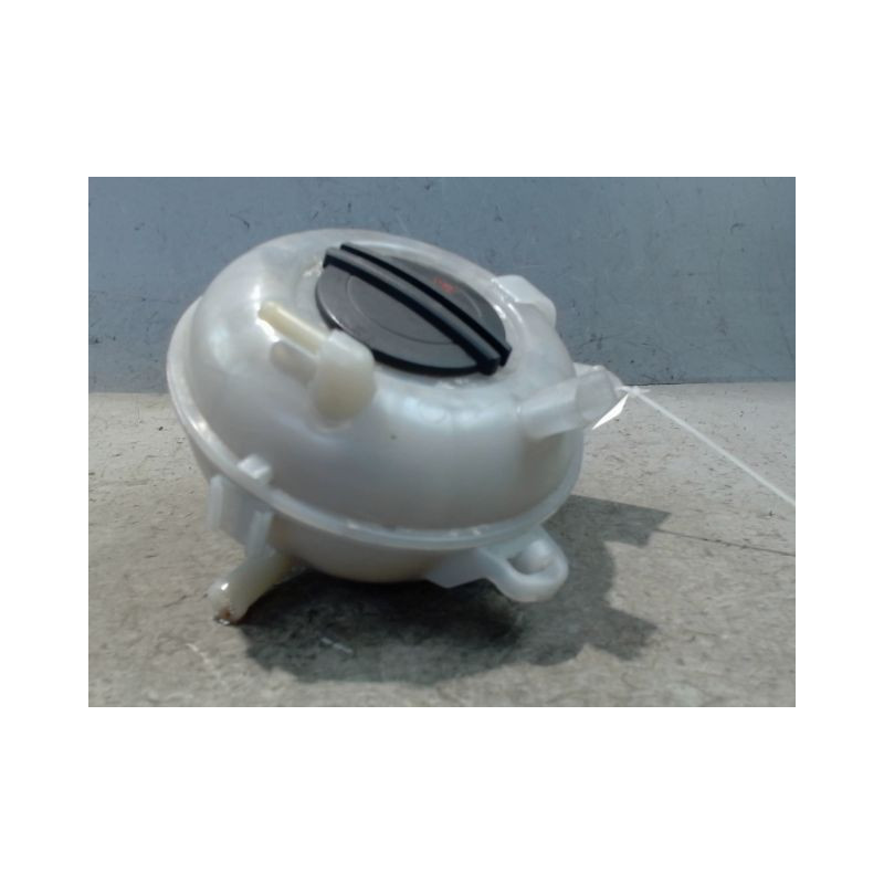 VASE EXPANSION VOLKSWAGEN GOLF