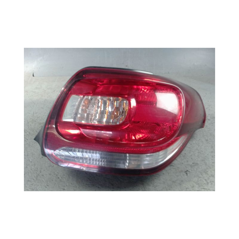 FEU ARRIERE DROIT CITROEN DS3 2009-