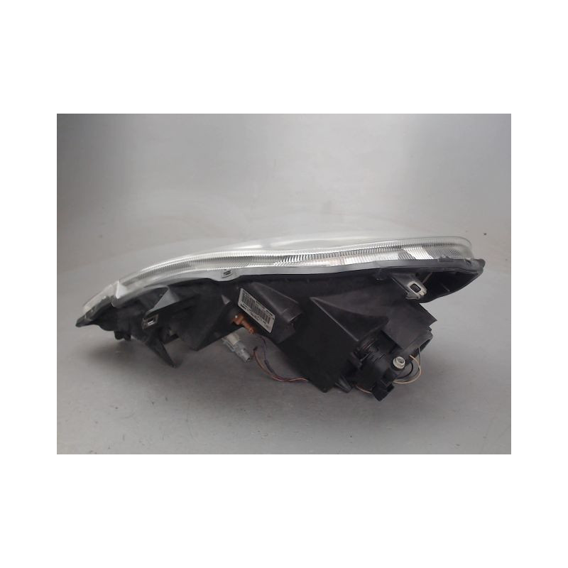 PHARE DROIT RENAULT TRAFIC