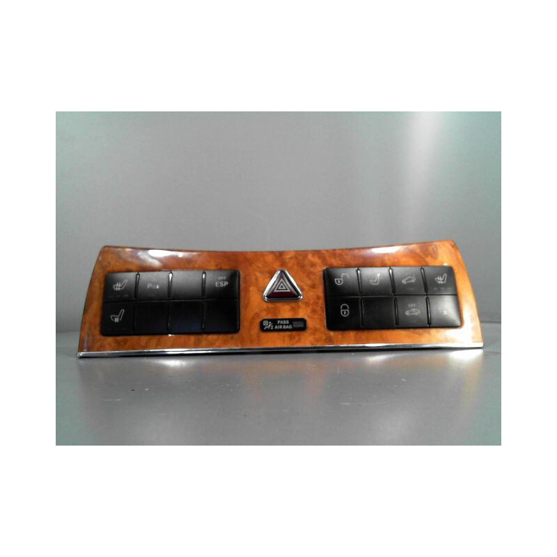 BOUTON DE WARNING MERCEDES CLK