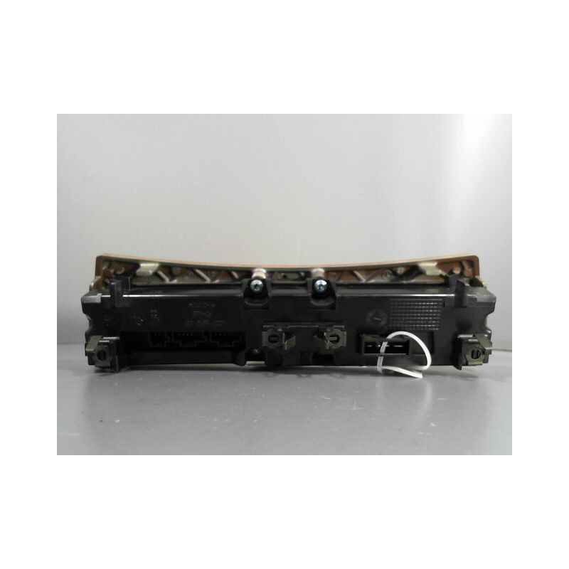 BOUTON DE WARNING MERCEDES CLK