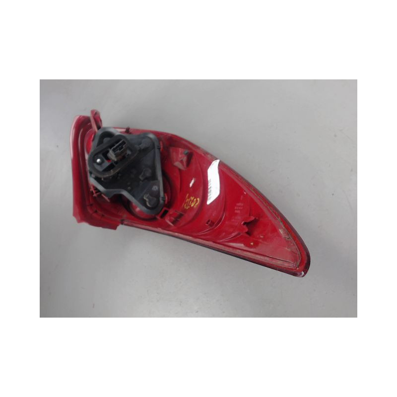 FEU ARRIERE DROIT PEUGEOT 207