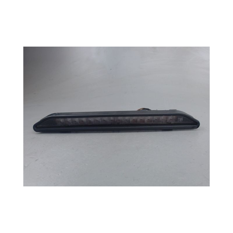 FEUX STOP SUPPLEMENTAIRE OPEL ZAFIRA