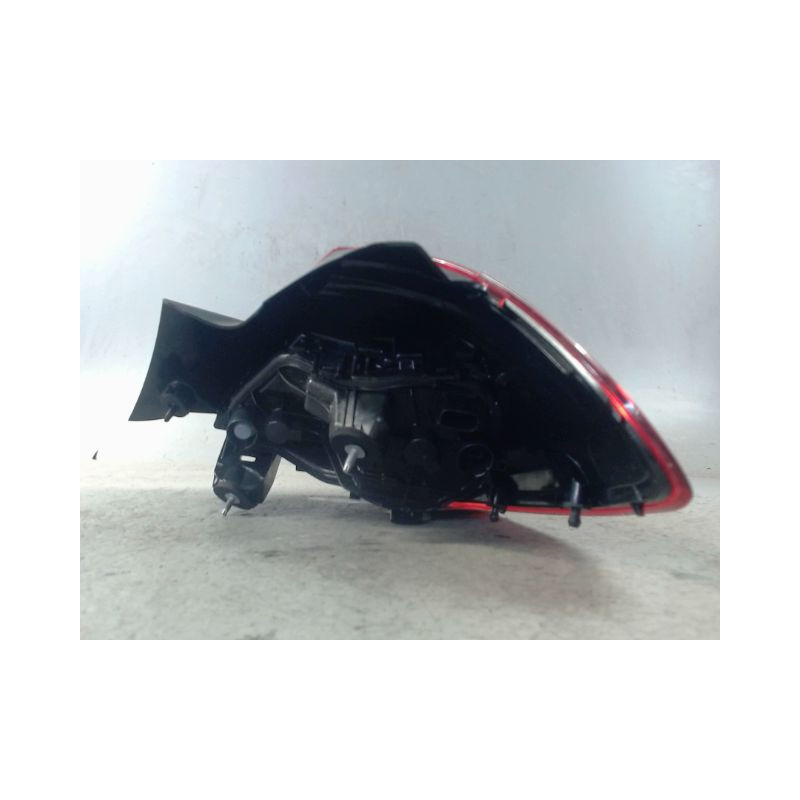 FEU ARRIERE DROIT OPEL CORSA 2010-