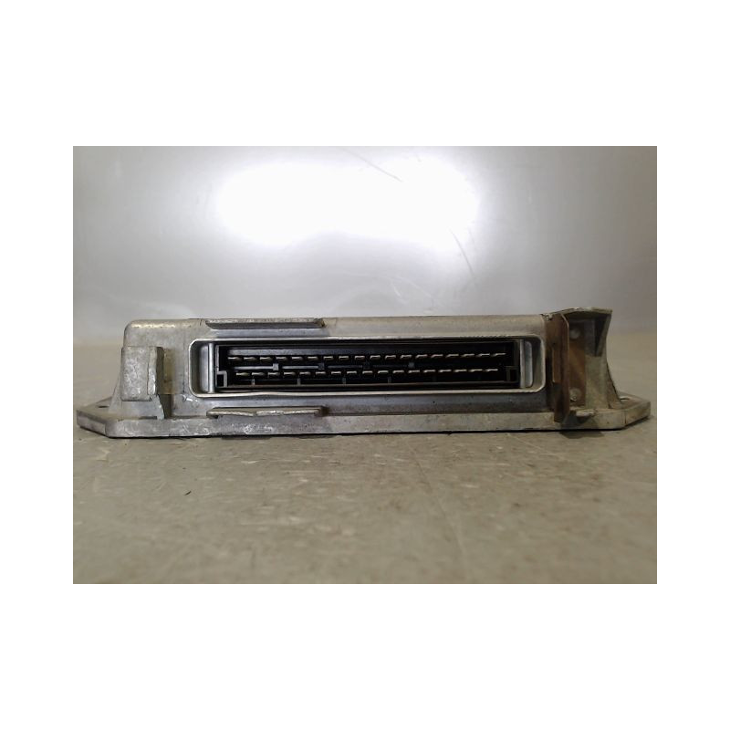 CALCULATEUR MOTEUR RENAULT CLIO II PH.1 98-2001
