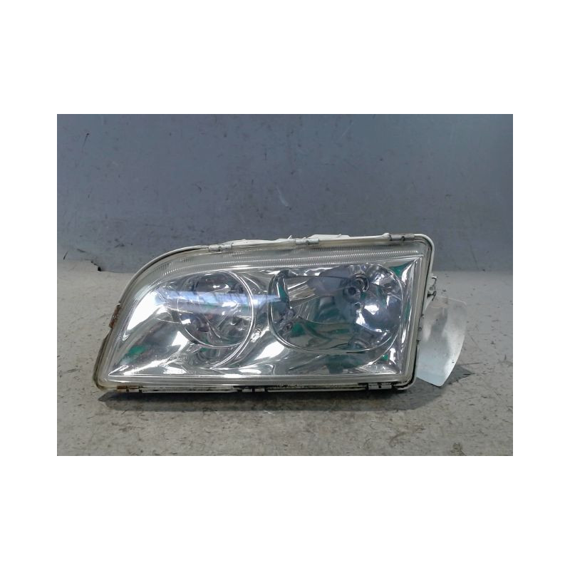 PHARE GAUCHE VOLVO V40 2000-