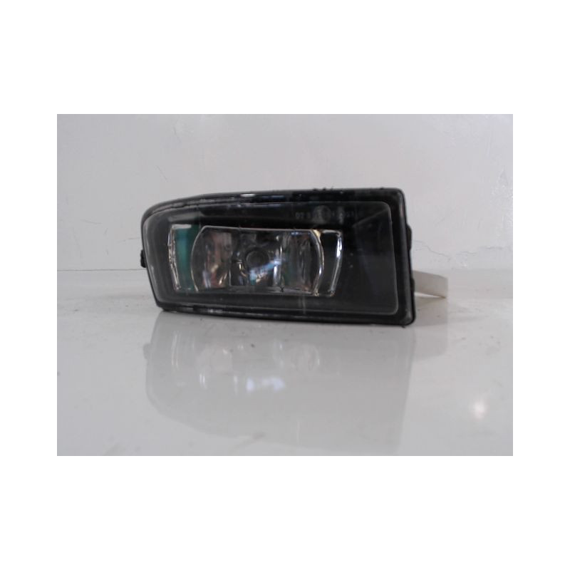 PHARE ANTIBROUILLARD AVANT DROIT SEAT CORDOBA VARIO 99-2002