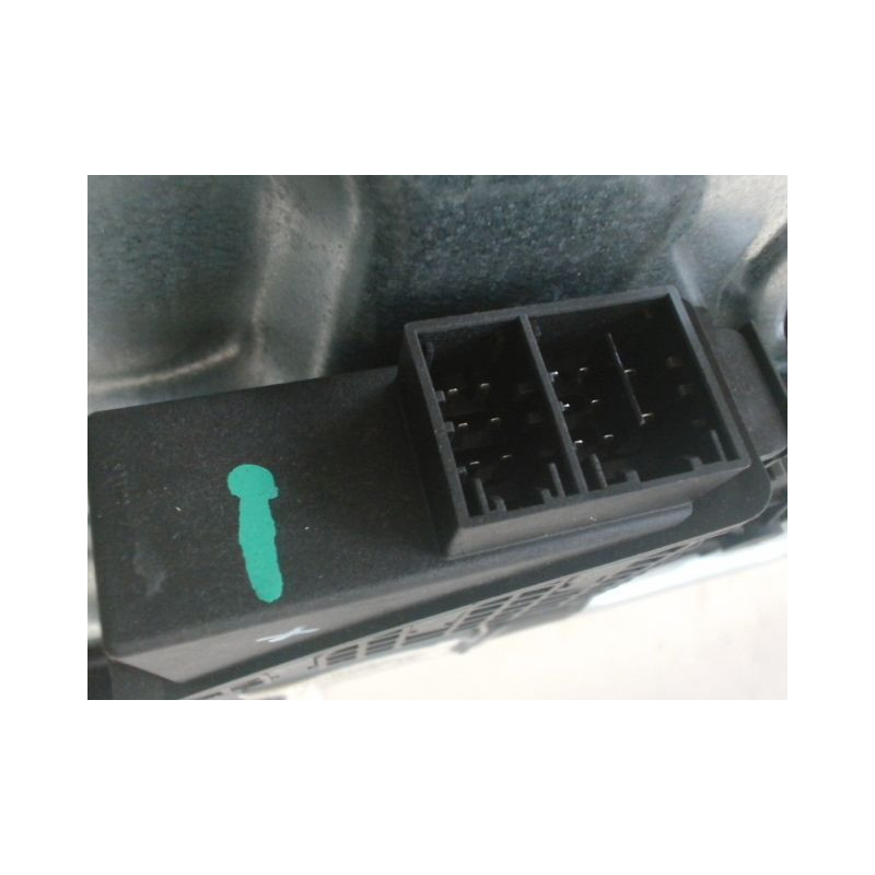 MECANISME+MOTEUR LEVE-GLACE AVANT DROIT VOLKSWAGEN POLO IV Phase 1 (9N) 2002-2005