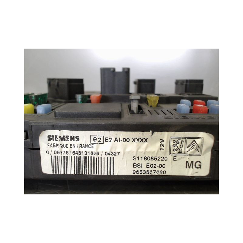 BOITIER GESTION HABITACLE PEUGEOT 206 98-09