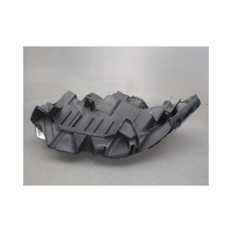 PHARE DROIT RENAULT MEGANE