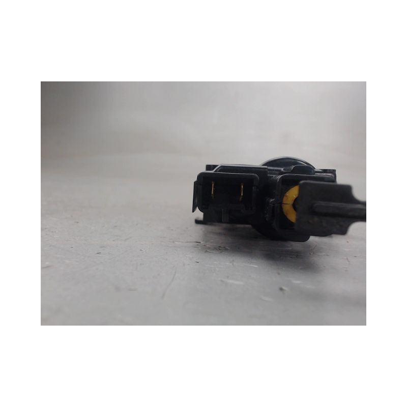 ACTIONNEUR TRAPPE CARBURANT RENAULT CLIO