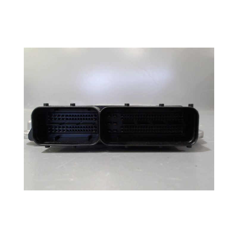 CALCULATEUR MOTEUR AUDI A5