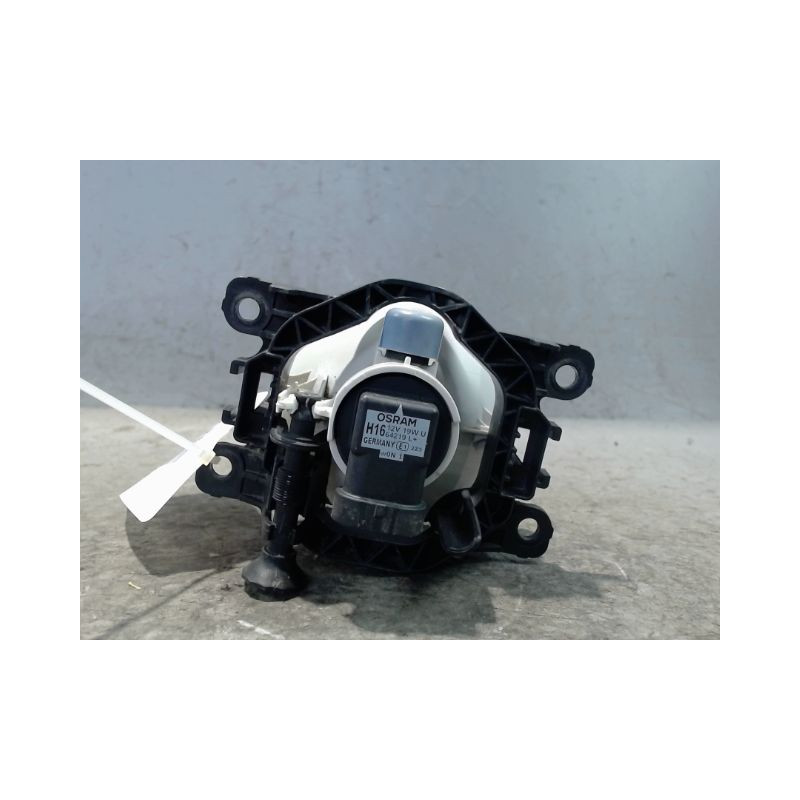 PHARE ANTIBROUILLARD AVANT DROIT SUZUKI IGNIS 03-