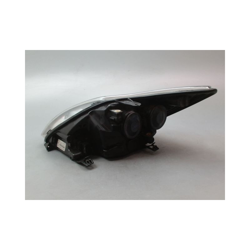 PHARE DROIT FORD FOCUS