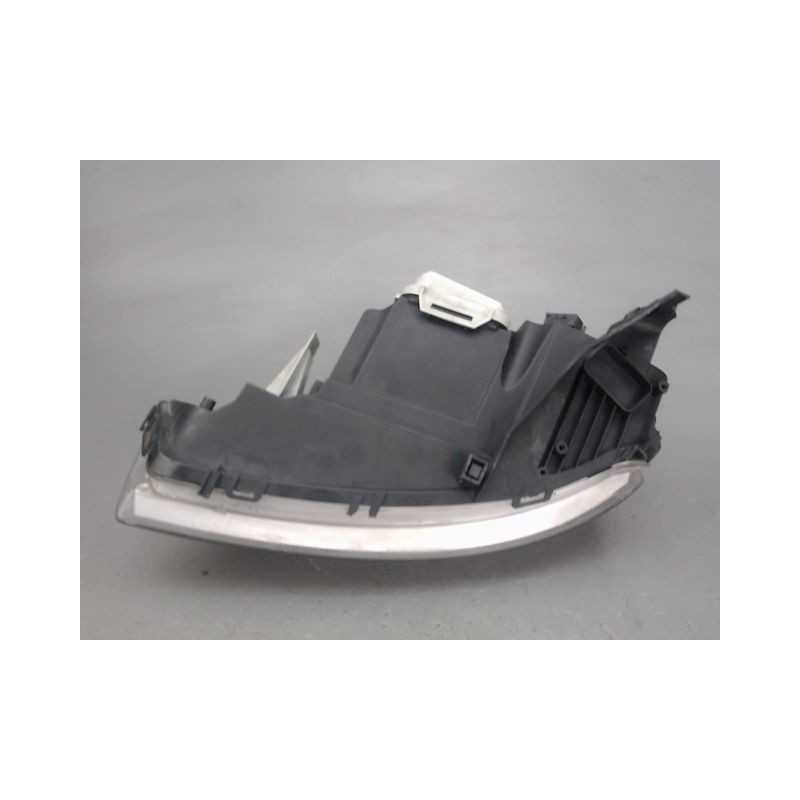 PHARE DROIT OPEL CORSA