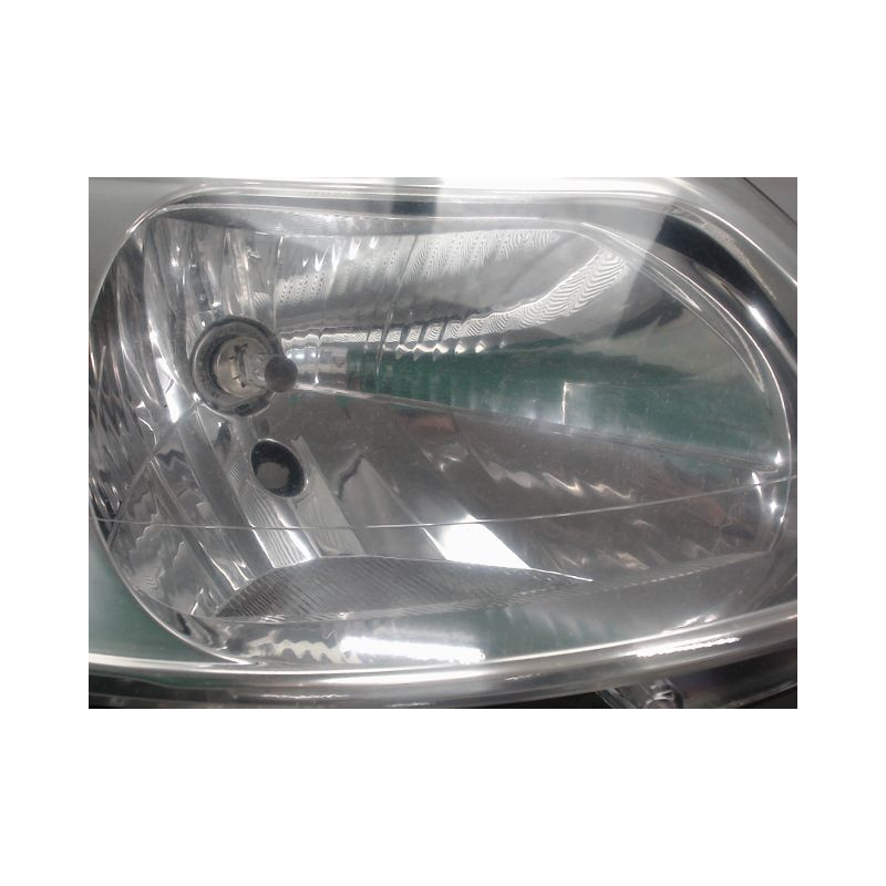 PHARE DROIT DACIA SANDERO