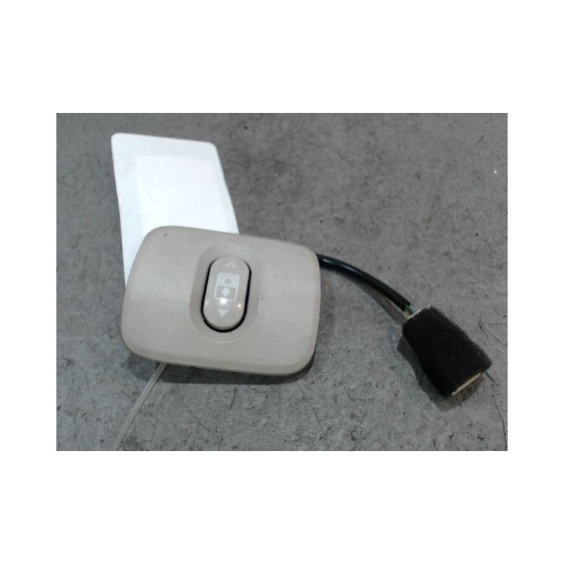 BOUTON COMMANDE TOIT OUVRANT NISSAN QASHQAI
