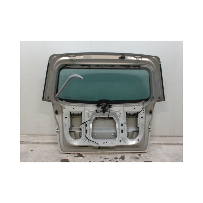 HAYON OPEL ZAFIRA 2006-