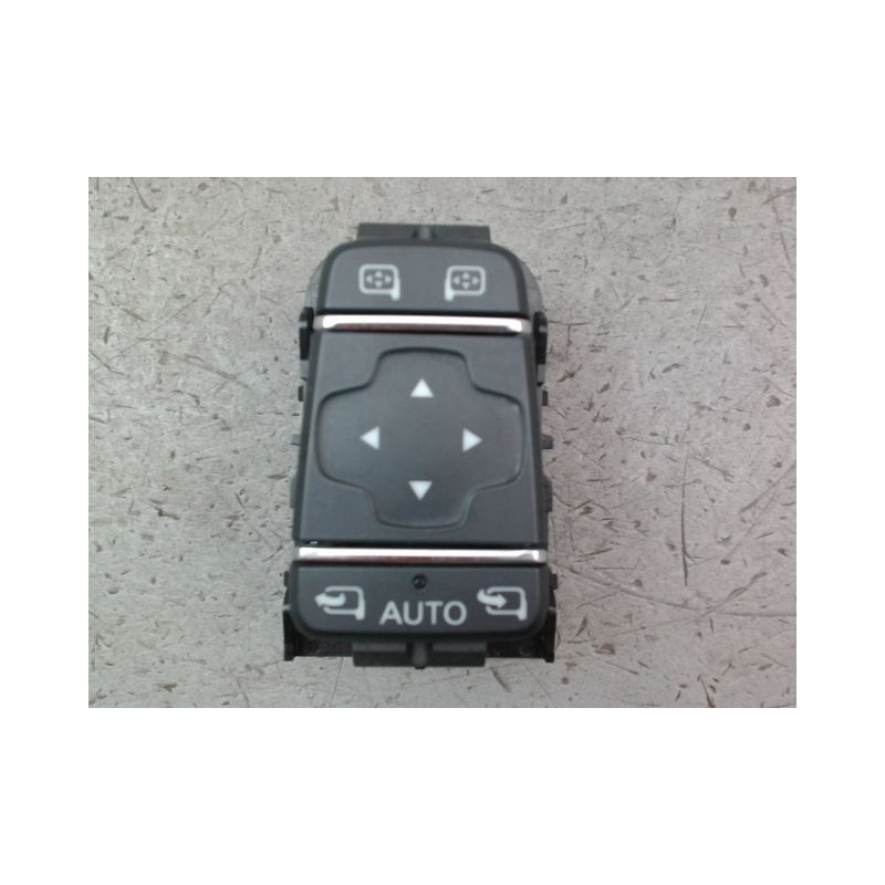 COMMANDE RETROVISSEUR EXTERIEUR ELECTRIQUE RENAULT CLIO IV Phase 1 2012-...