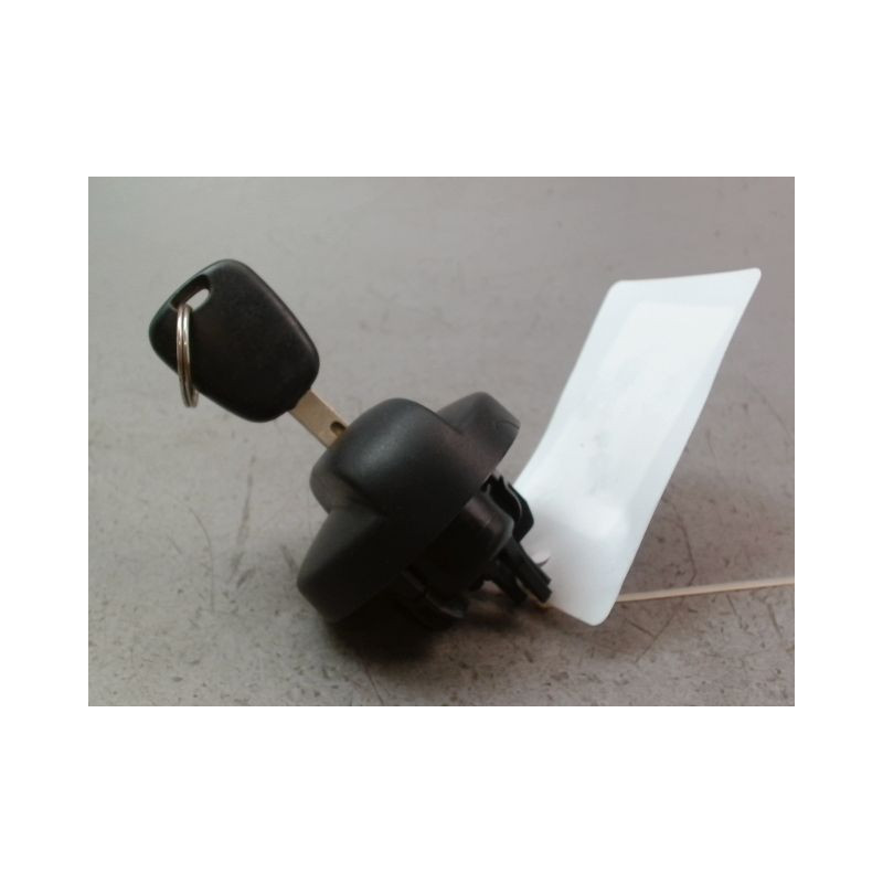 BOUCHON RESERVOIR A CARBURANT PEUGEOT 207 2006-2013