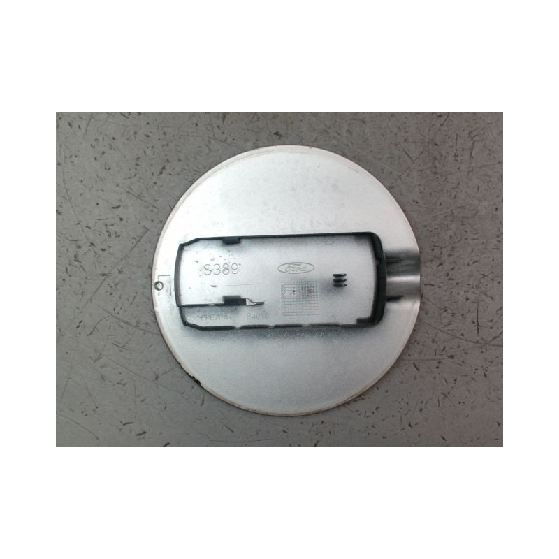 VOLET DE TRAPPE CARBURANT FORD FOCUS