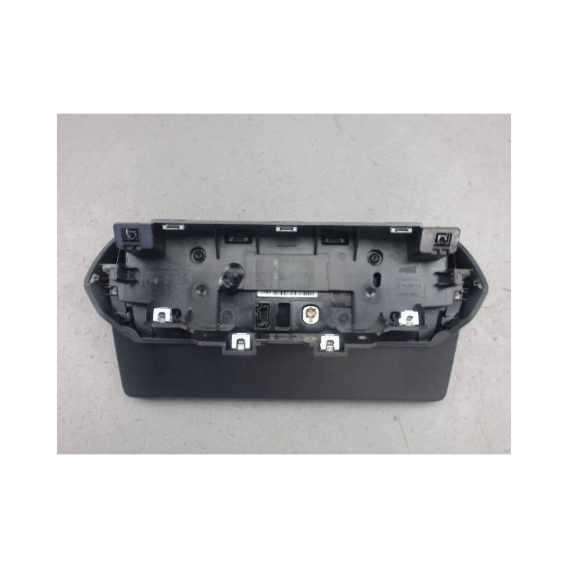 ECRAN GPS PEUGEOT 208