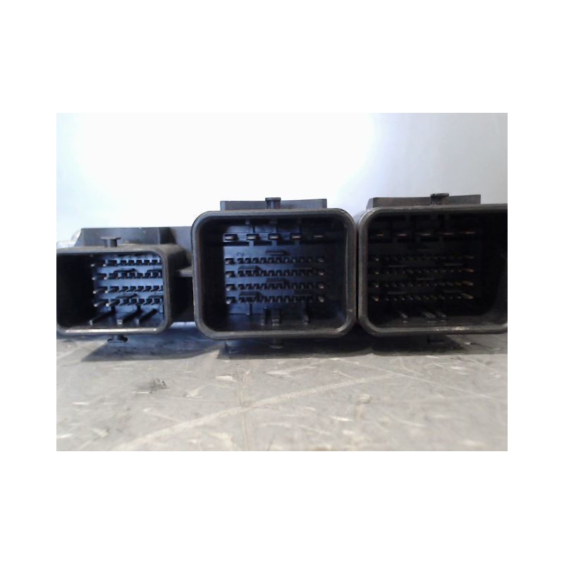 CALCULATEUR MOTEUR PEUGEOT 207