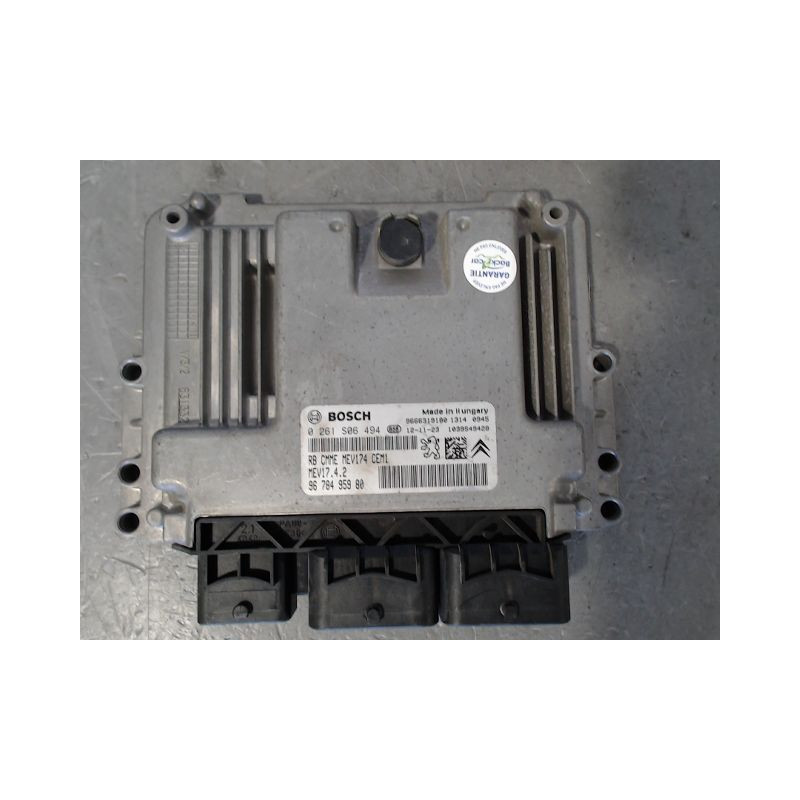 CALCULATEUR MOTEUR PEUGEOT 207 CC