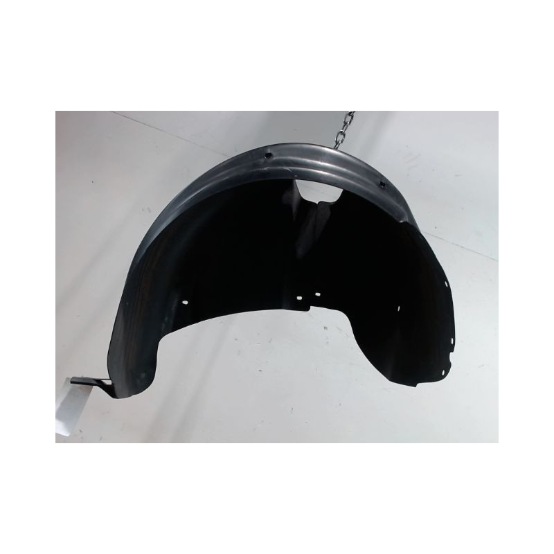 PARE-BOUE ARRIERE GAUCHE VOLKSWAGEN POLO 02-05