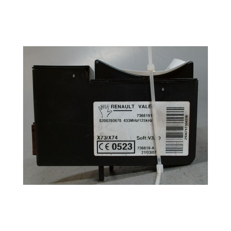LECTEUR DE CARTE RENAULT VEL SATIS