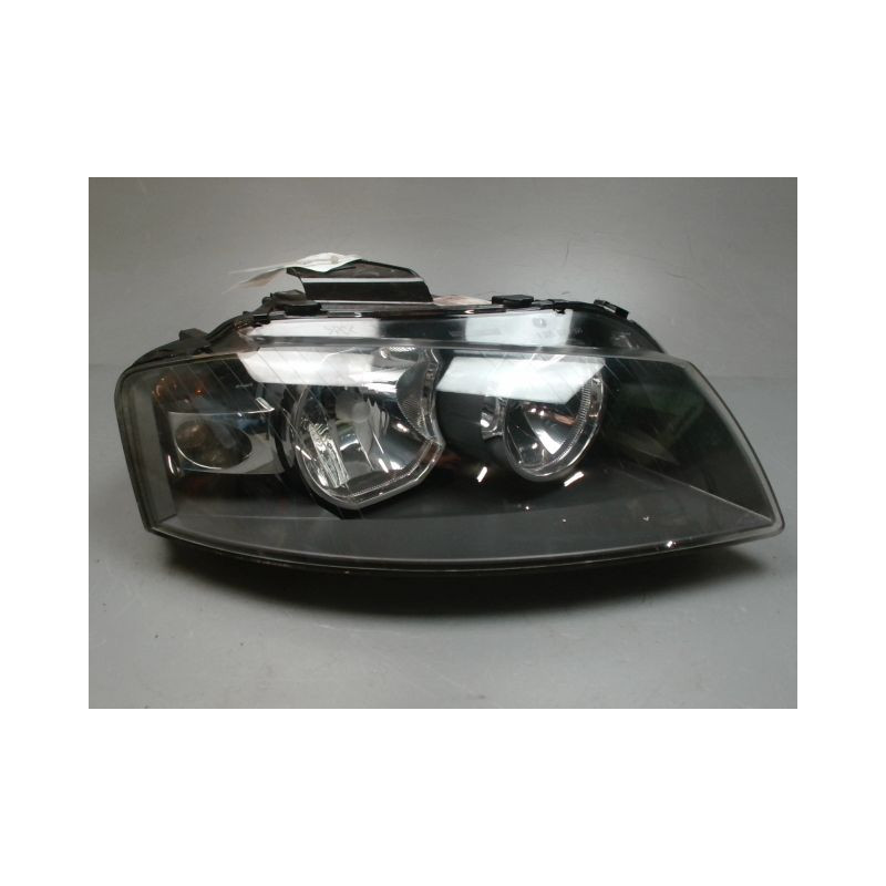 PHARE DROIT AUDI A3 2003-