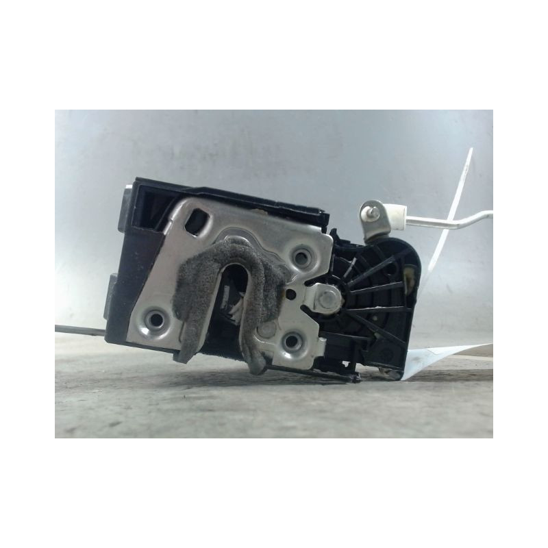 SYSTEME CONDAMNATION AVANT DROIT DACIA DUSTER 2010-