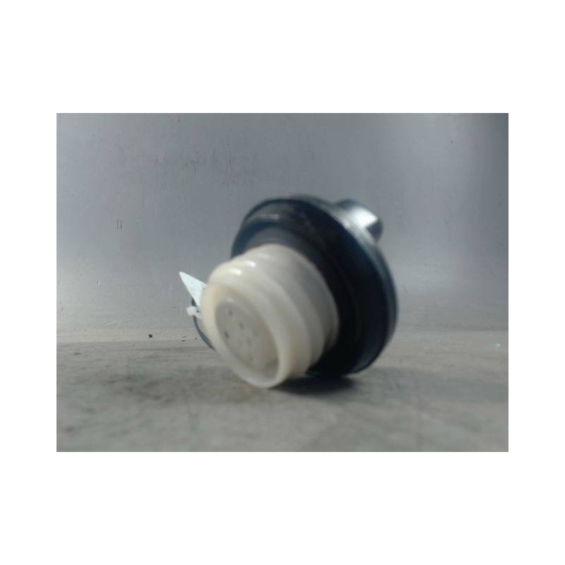 BOUCHON RESERVOIR A CARBURANT NISSAN QHASQAI 2007-