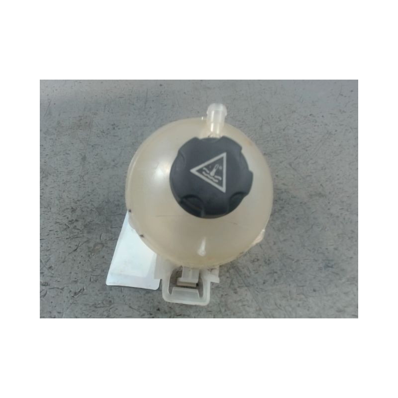 VASE EXPANSION PEUGEOT RIFTER