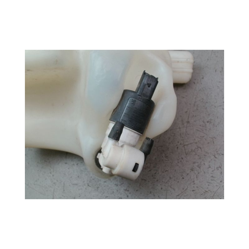RESERVOIR LAVE-GLACE AVANT PEUGEOT PARTNER TEPEE II Phase 1 (B9) 2008-2012