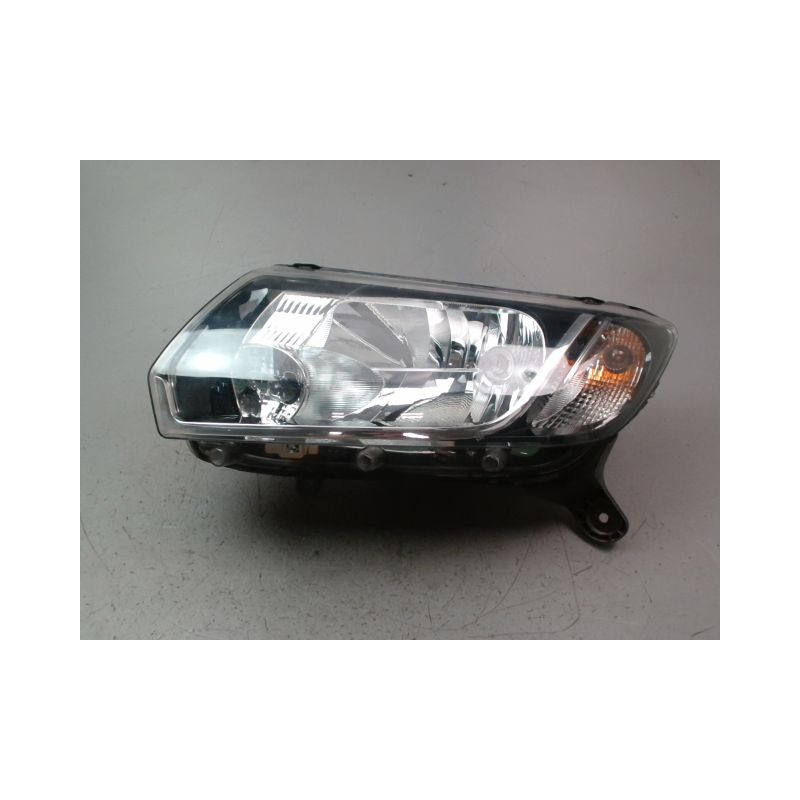 PHARE GAUCHE DACIA LOGAN