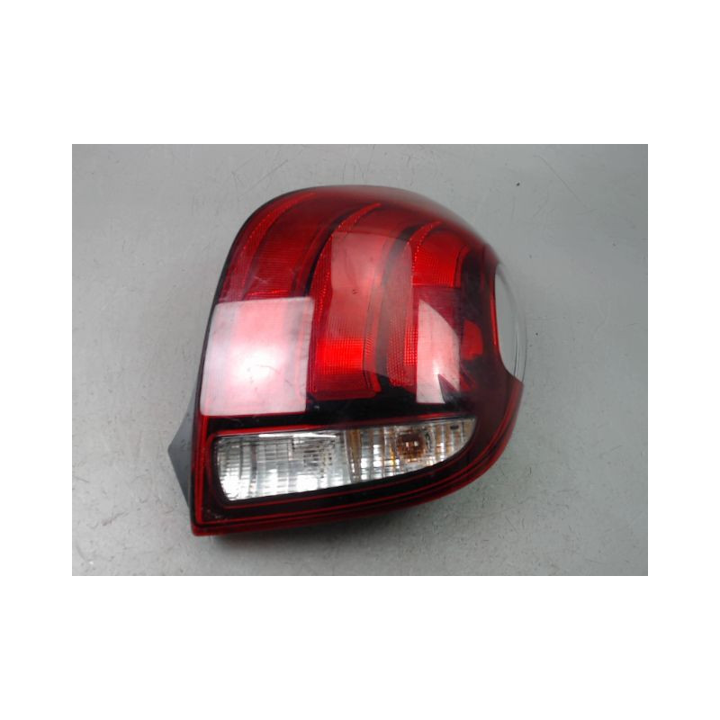FEU ARRIERE DROIT PEUGEOT 108
