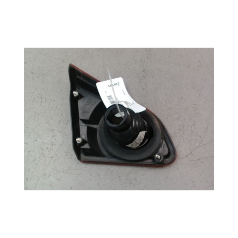 FEU ARRIERE INTERIEUR DROIT NISSAN QASHQAI BREAK I Phase 1 2007-2010