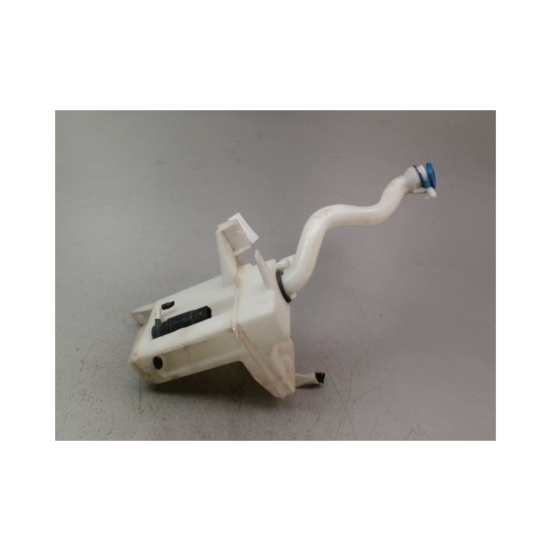 RESERVOIR LAVE-GLACE AVANT SUZUKI SWIFT III 2005-2011