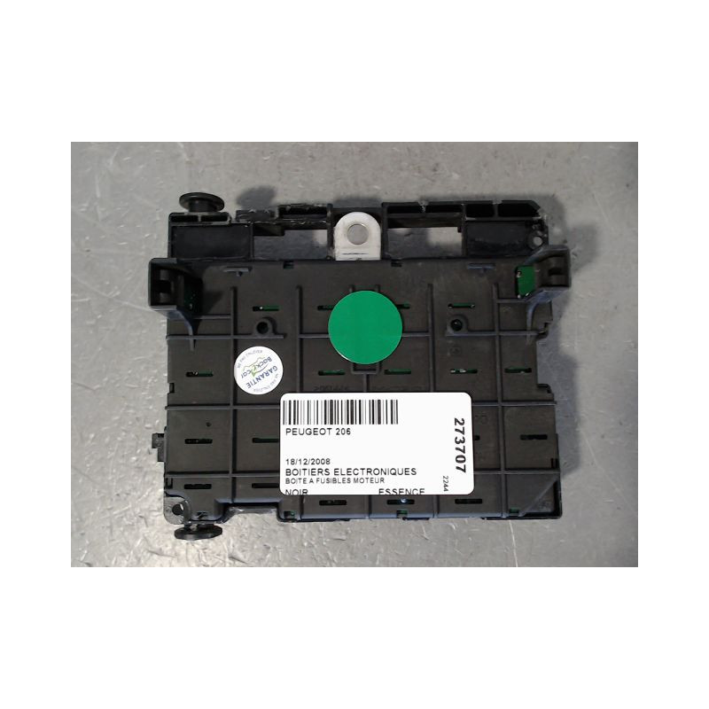 BOITE A FUSIBLES PEUGEOT 206