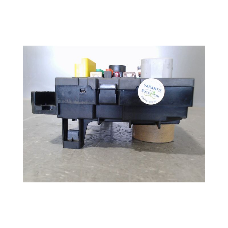 BOITE A FUSIBLES PEUGEOT 3008
